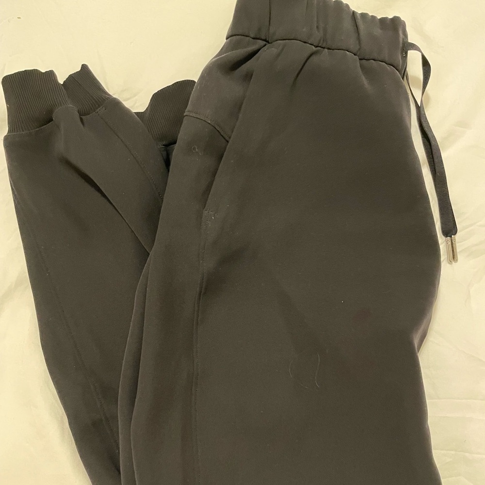 Lululemon On the Fly Joggers